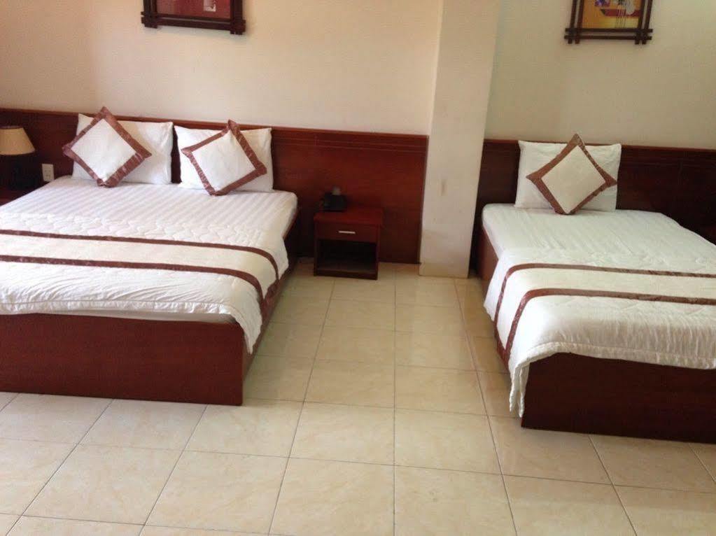 Bloom Hotel *